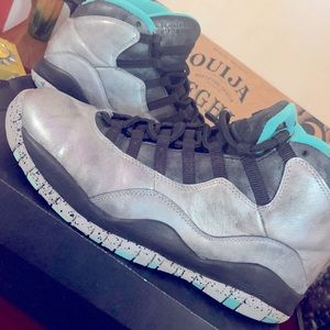 Size 10.5 - Jordan 10 Retro Lady Liberty 2015